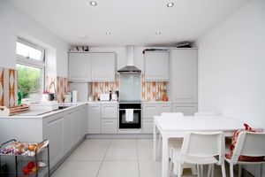 Kitchen/Diner- click for photo gallery